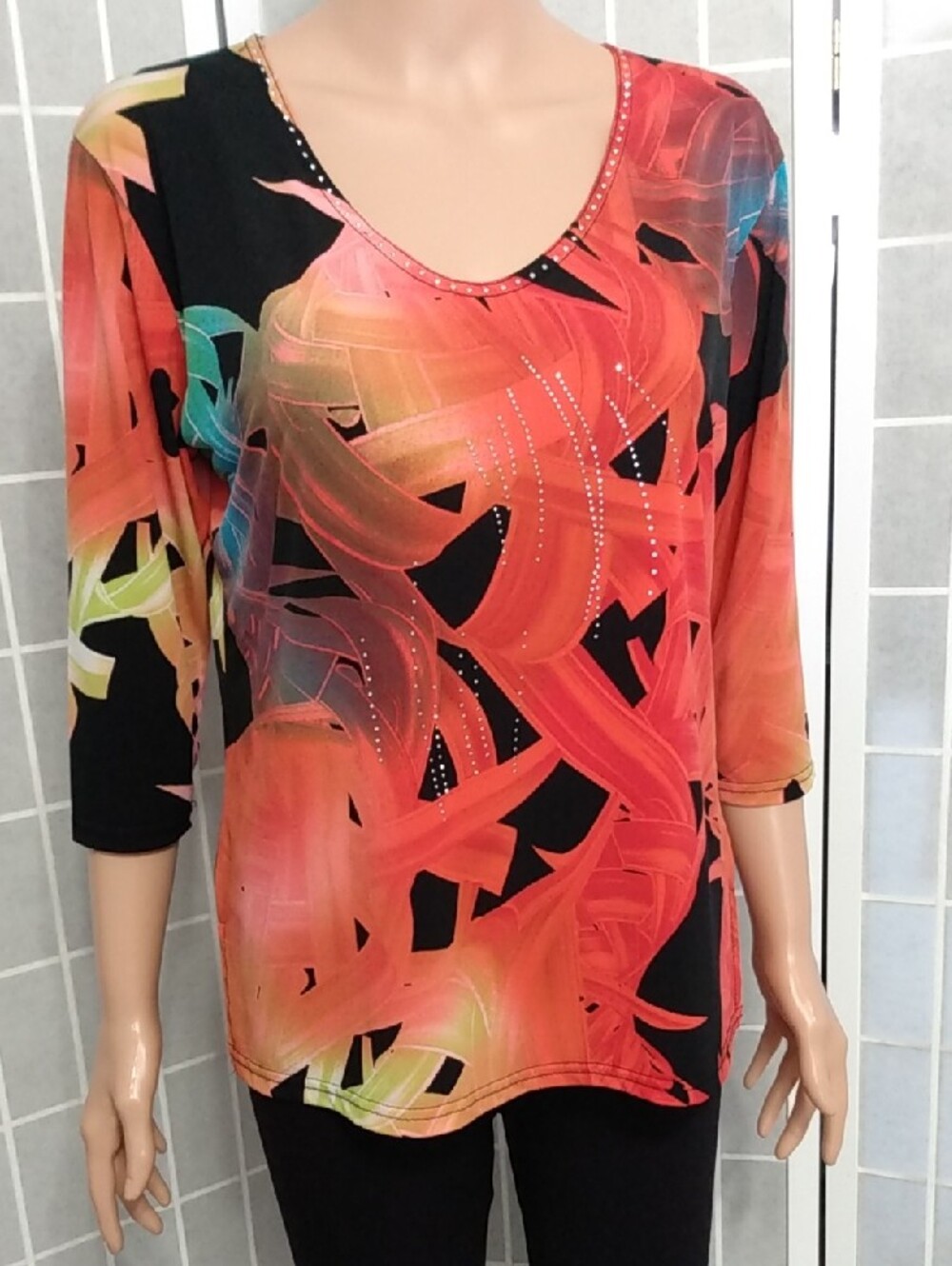 Valentina 2PCS Multicolor Abstract Swirl Scoop Neck Top -Women's M- 3/4 Sleeves - Picture 5 of 13